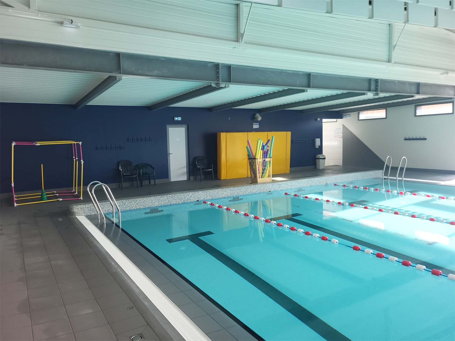 ECL PISCINE AVANT-1